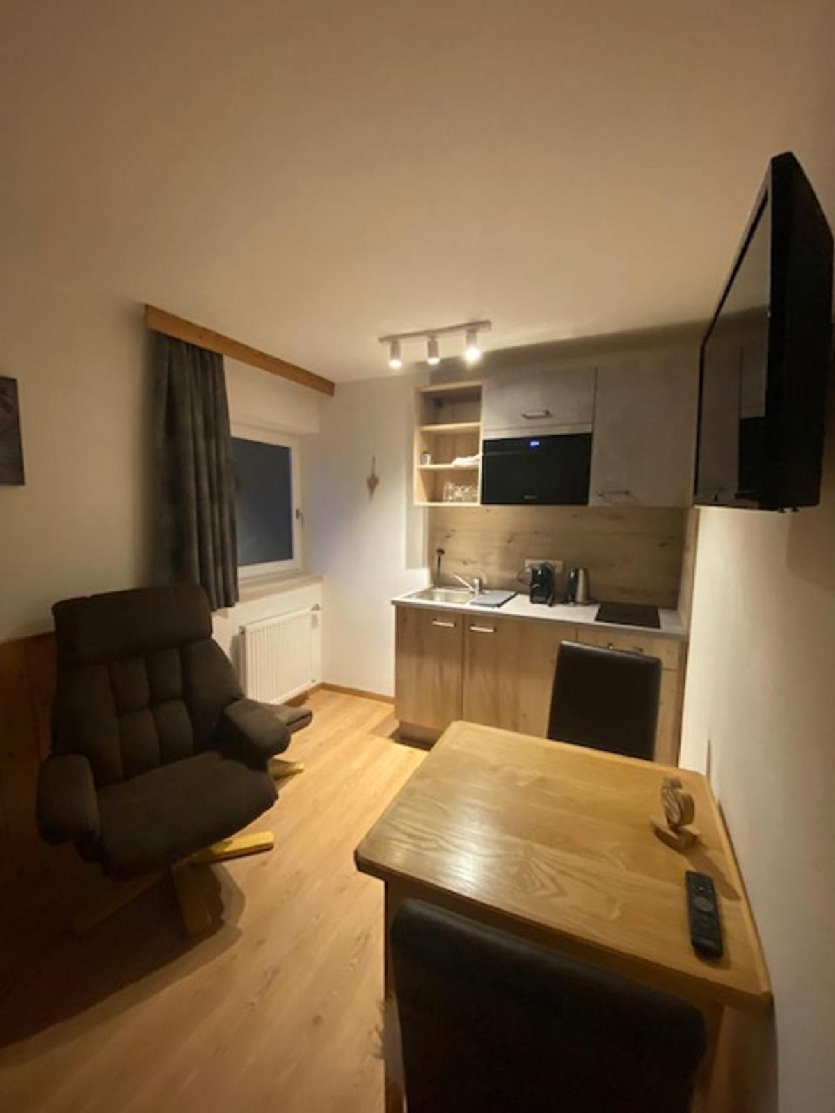 Pensión Alpenappartements Schwalbennestl 2*